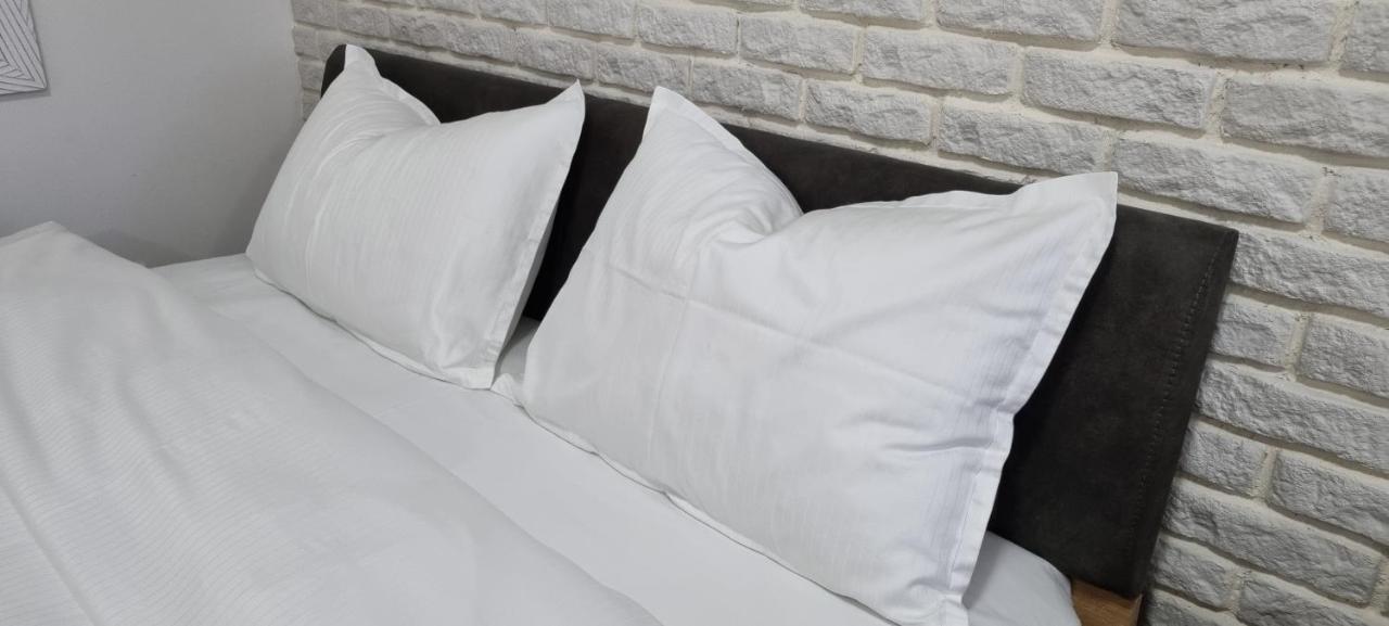 Grove II Apartment = Strict City Centre نوفي ساد المظهر الخارجي الصورة